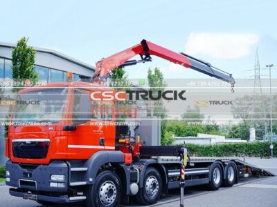Tow Truck with Crane