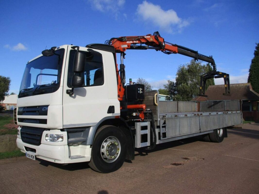 Tow Truck-Mounted Crane