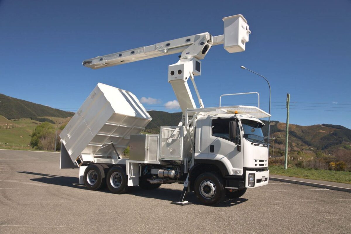 Aerial lift truck (2)