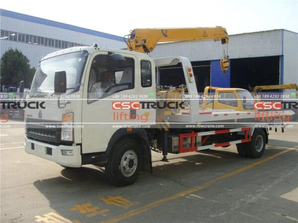 Sinotruk 4 Ton Tilt Tray Self Loader Tow Truck with Crane Side