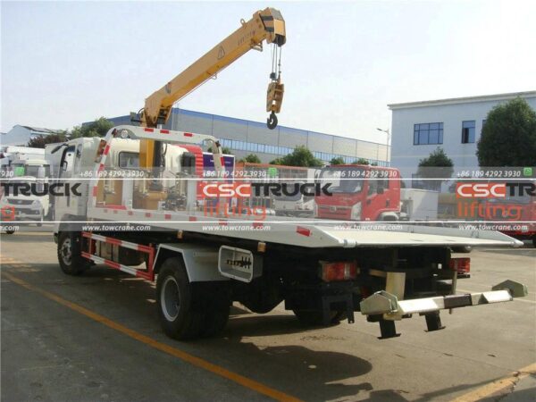 Sinotruk 4 Ton Tilt Tray Self Loader Tow Truck with Crane Back