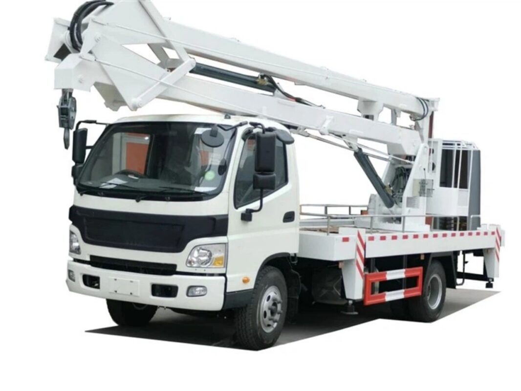 articulated bucket lift truck