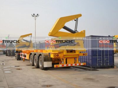 37 Ton Container Semi Trailer with Side Lifter Crane Truck Back