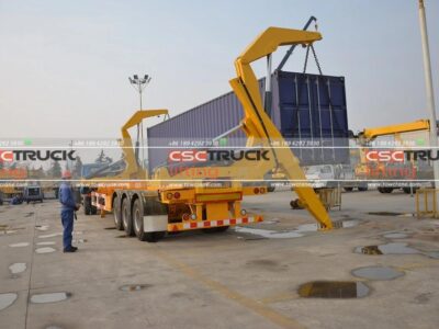 37 Ton Container Semi Trailer with Side Lifter Crane Truck Working
