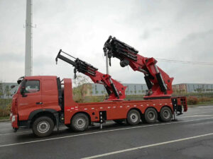 HOWO 260 Ton Truck Mounted Super Knuckle Boom Crane Red