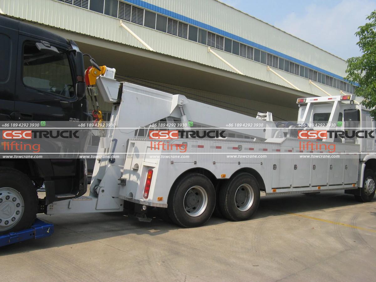 SINOTRUK 2 Ton Wrecker Tow Truck White SINOTRUK 2 Ton Wrecker Tow Truck White