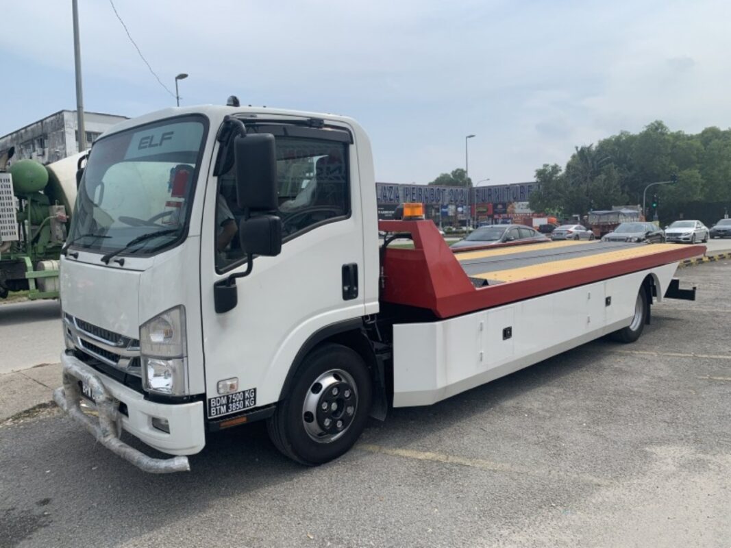 carrier tow truck (2)