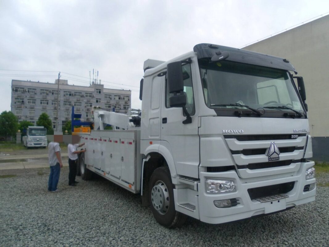 Rotator Tow Truck
