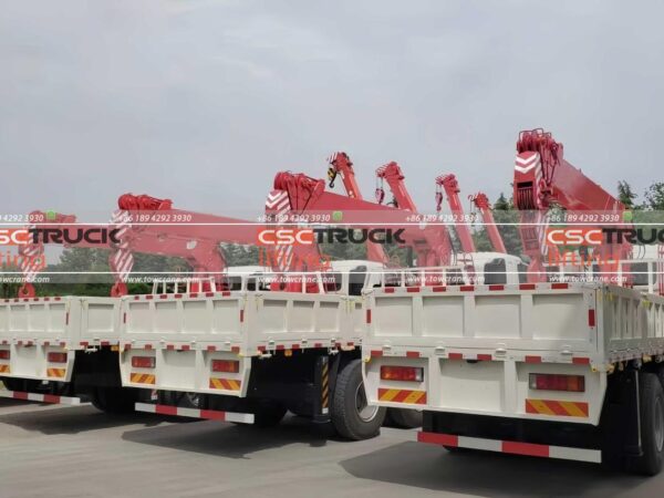 HINO 10 Teleskopický jeřáb Tun Truck (6)