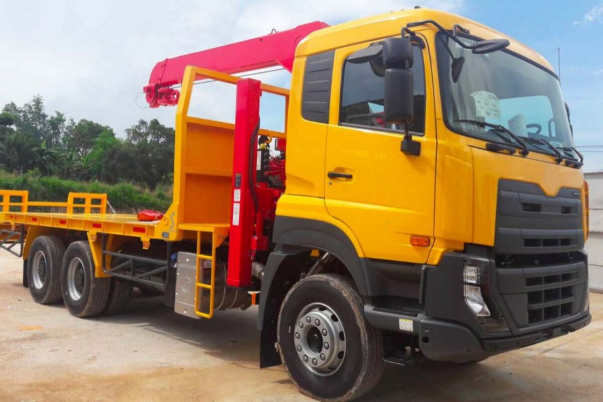 Self Loader Truck Mounted Crane 5t (2)