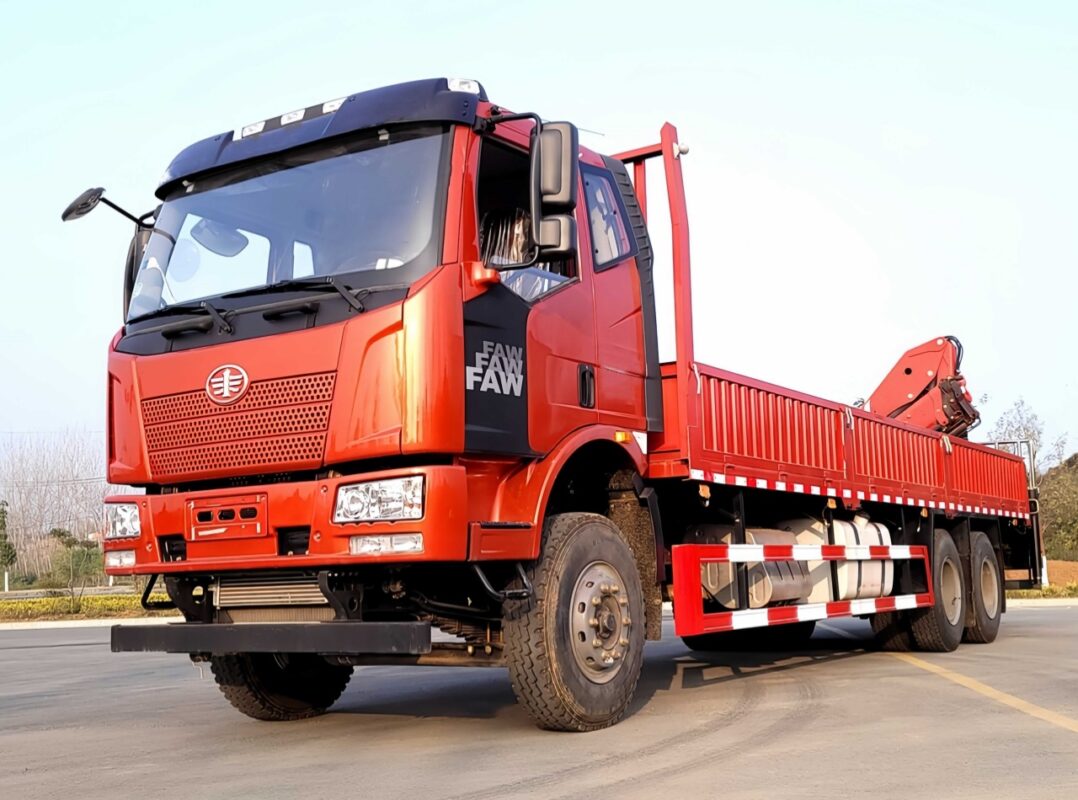 6 Ton 10 Wheelers Kedet Boom Crane (8)