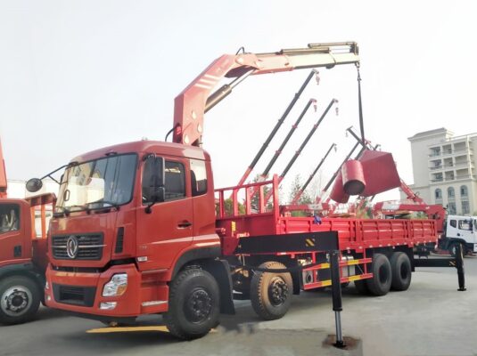 9 Tona 12 ʻO Wheelers Knuckle Boom Crane (3)