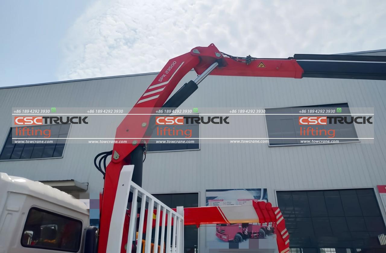 ISUZU GIGA TSI 6 Ton Knuckle Boom Crane (3) ISUZU GIGA 6 Ton Knuckle Boom Crane (3)