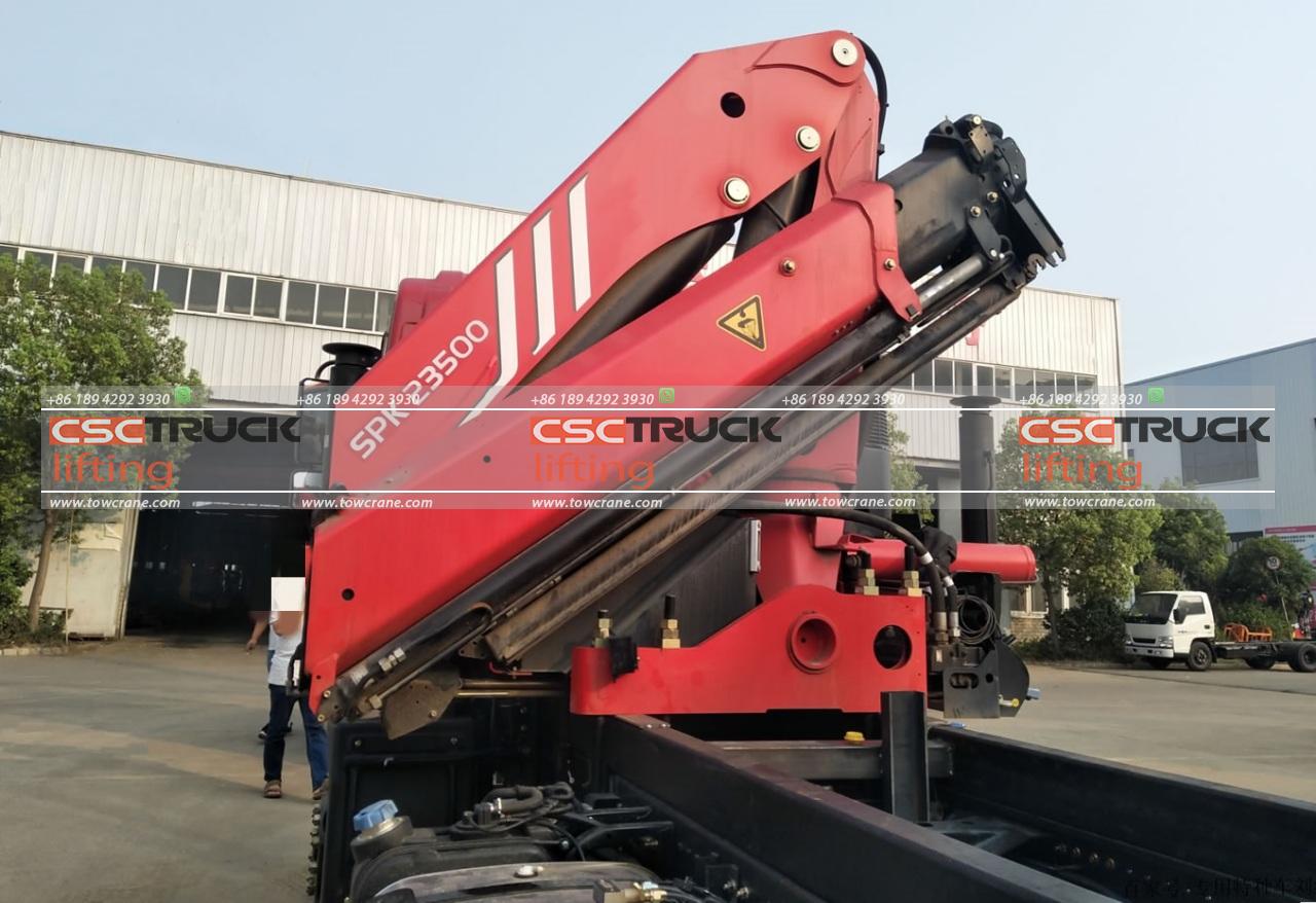 ISUZU GIGA TSI 6 Ton Knuckle Boom Crane (4) ISUZU GIGA 6 Ton Knuckle Boom Crane (4)