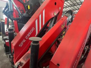 ISUZU GIGA TSI 6 Ton Knuckle Boom Crane (5)
