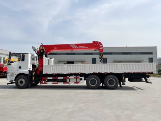 SHACMAN 14 Ton Truck Garabi Teleskopikoa (3)
