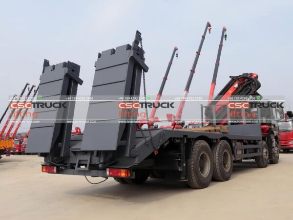 Shacman H3000 21 Ton Knuckle Boom Crane (3)