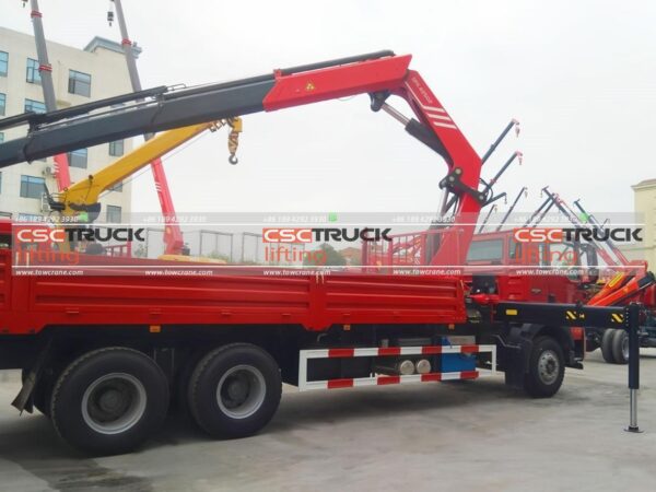 SHACMAN M3000 15 Ton Knuckle Boom Crane (3)