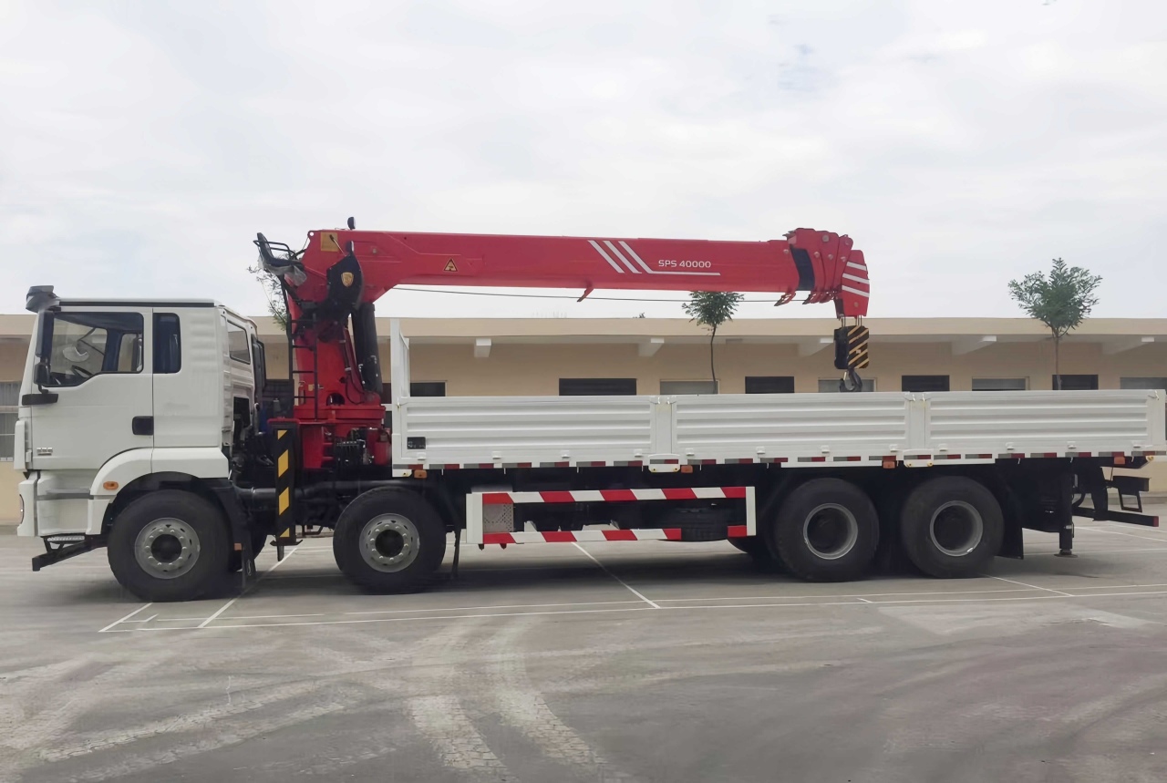 SHACMAN M3000 16 Ton Truck Telescopic Crane (7)