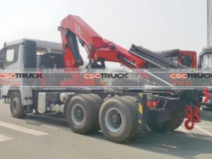 SHACMAN X3000 21 Ton Knuckle Boom Crane (4)