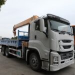How can truck-mounted cranes avoid moisture intrusion and potential safety hazards in winter? ISUZU GIGA Truck with 10T XCMG Crane