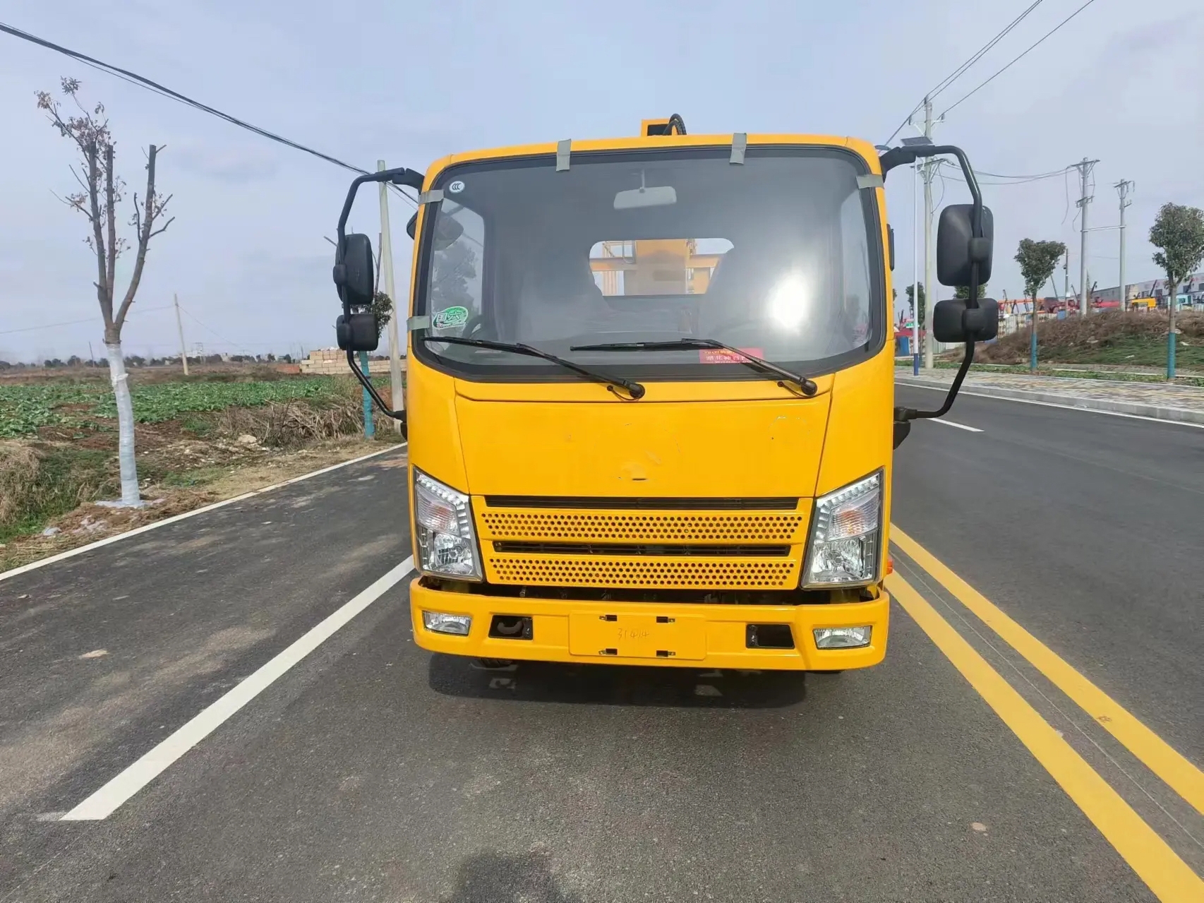 Nákladní auto FAW s 3,2T XCMG jeřábem