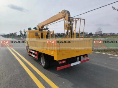 FAW Truck With 3.2T XCMG Crane