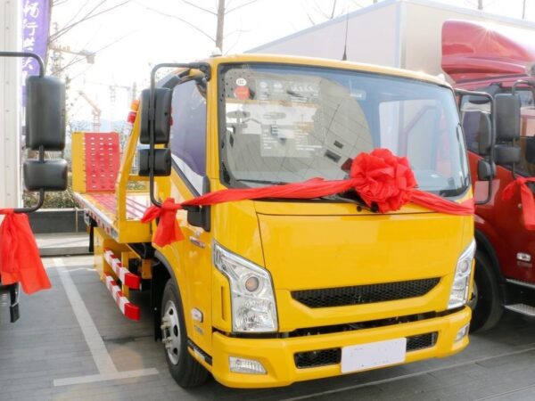 Beyond C300 125Horsepower 4X2 4Ton Wrecker