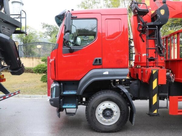 Chenglong H5 270Horsepower 6X2 25Ton Truck Mounted Crane Vehicle