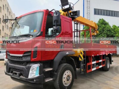 Chenglong M3 220Horsepower 4X2 7.5Ton 5.8Meter Truck Mounted Crane