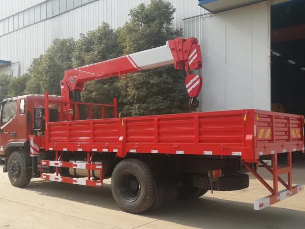 Dajin'Gang Es5 160 - Horsepower 4X2 8Ton Truck Mounted Crane
