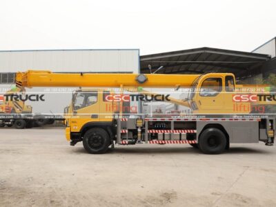 Dajingang Es5 190Horsepower 4X2 24Ton Truck Crane