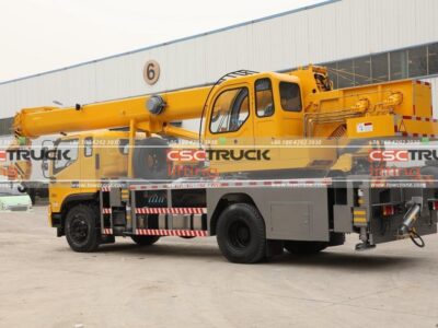 Dajingang Es5 190Horsepower 4X2 24Ton Truck Crane