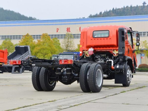 Dayun G6 180Horsepower 4X2 14Ton Truck-Mounted Crane