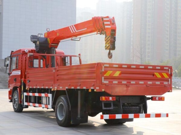 Delong L3000 245Horsepower 4X2 18Ton Truck Mounted Crane