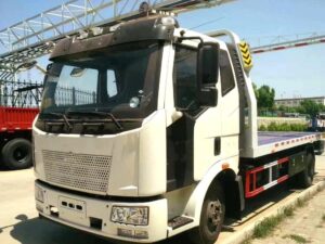 Faw Jiefang J6L 160Horsepower 4X2 8Ton Wrecker