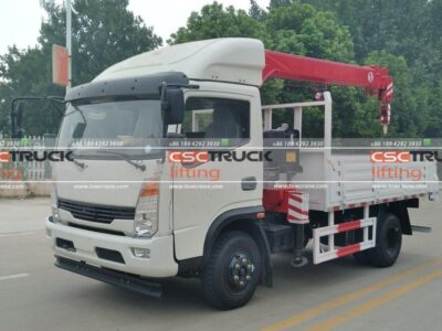 Fengchi 4X2 120-Horsepower 4.5Ton Truck Mounted Crane