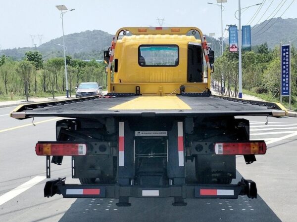 Foton Aumark R Series 168 Horsepower 4X2 12Ton Wrecker