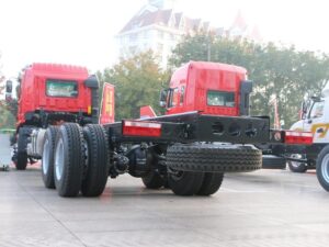 Gelf K5L Heavy-Duty Truck 270Horsepower 6X4 25Ton Chassis For Truck Mounted Cranes
