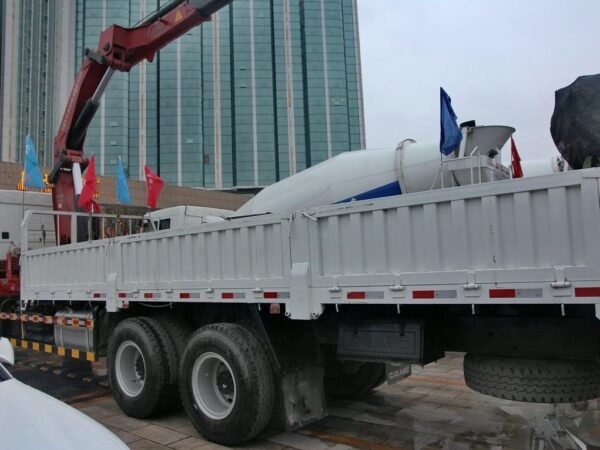 Hanma 420Horsepower 6X4 25Ton Truck Mounted Crane