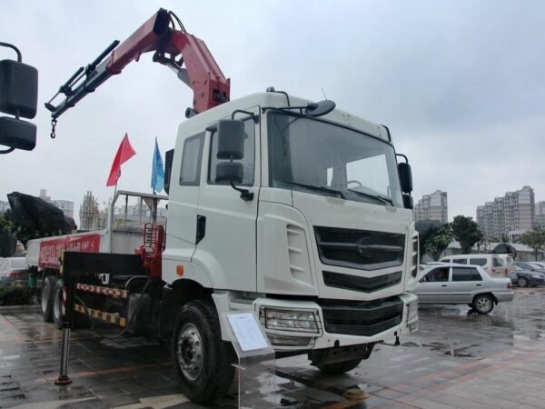 Hanma 420Horsepower 6X4 25Ton Truck Mounted Crane