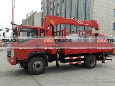 Haoman H3 129Horsepower 4X2 4.5Ton Truck Mounted Crane