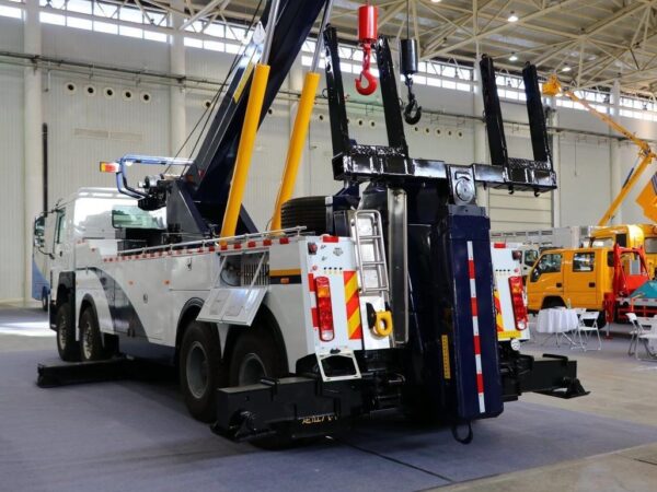 Howo-7 380Horsepower 8X4 Wrecker