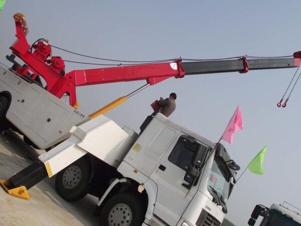 Howo T5G 375Horsepower 8X4 Wrecker