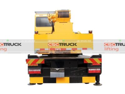 Huashen T5 140Horsepower 4X2 8Ton Four Section Boom Crane
