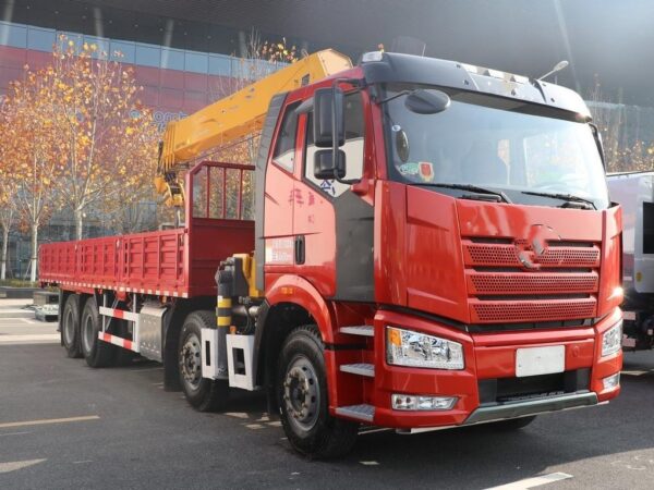 New J6p 360HOrporsepother ea 8x4 31ton e nang le Crane