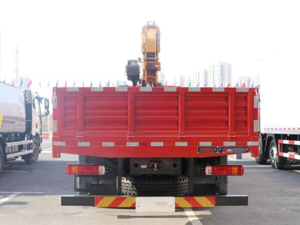 New J6p 360HOrporsepother ea 8x4 31ton e nang le Crane