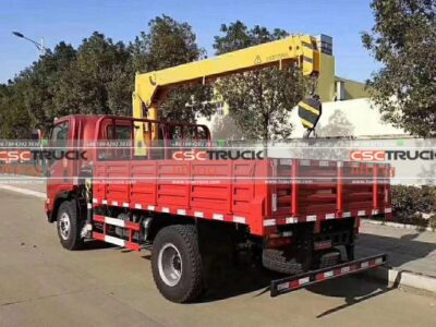 Opulli 129Horsepower 4X2 4.5Ton Truck Mounted Crane