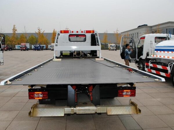 Oumake 3 Series 154Horsepower 4X2 8Ton Tow Truck