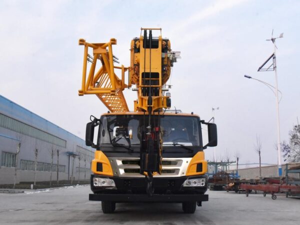 Senuuan 330HORedepower 6x4 Crane